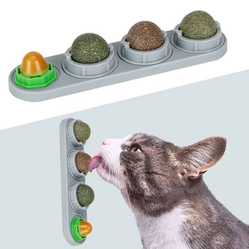 4 adet Catnip Kedi Duvar Stick-on Topu Doğal Nane Sindirimi Teşvik Kedi Çim Pet Oyuncak İştah Geliştirmek Dönen Oyuncak Dropshipping