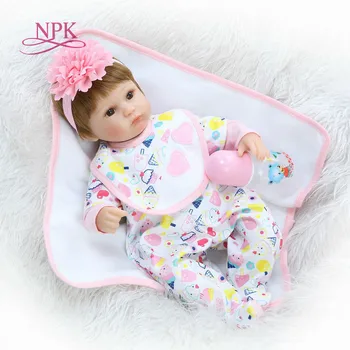 NPK Son yeni 43 cm Silikon Reborn Boneca Realista Moda Bebek Bebekler Prenses Çocuk Doğum Günü hediyesi Bebes Reborn Bebekler